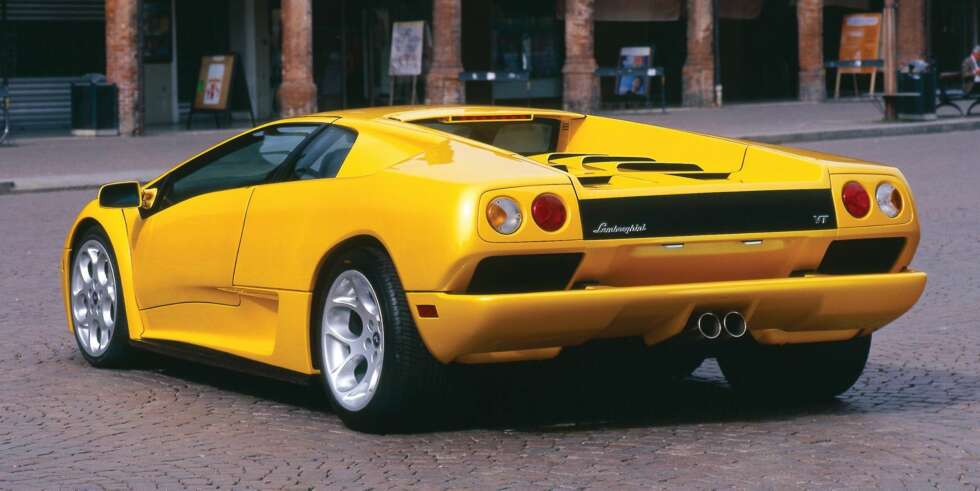Lamborghini Diablo. FOTO: Lamborghini Lamborghini Diablo. FOTO: Lamborghini