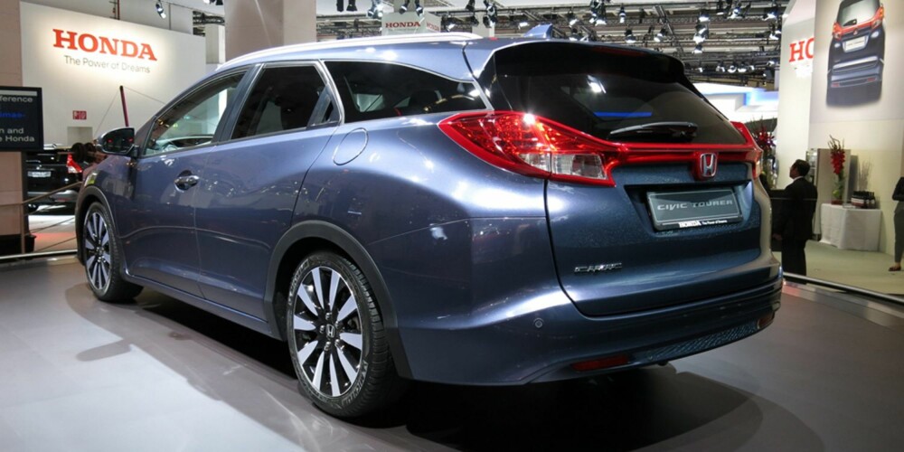 STASJONSVOGN: Honda Civic som stasjonsvogn er ventet tidlig neste år. FOTO: Martin Jansen STASJONSVOGN: Honda Civic som stasjonsvogn er ventet tidlig neste år. FOTO: Martin Jansen