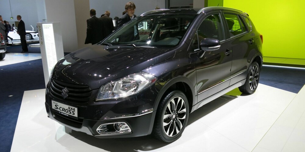 S-CROSS: Suzuki SX4 S-Cross er rett rundt hjørnet. FOTO: Martin Jansen S-CROSS: Suzuki SX4 S-Cross er rett rundt hjørnet. FOTO: Martin Jansen