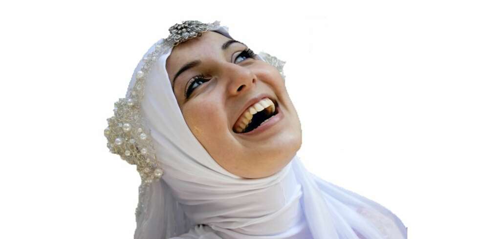 FEIRES: Hijab er blitt en anledning til å vise et motestandpunkt samtidig som mange kan velge fritt om de vil bruke det eller ikke. FEIRES: Hijab er blitt en anledning til å vise et motestandpunkt samtidig som mange kan velge fritt om de vil bruke det eller ikke.