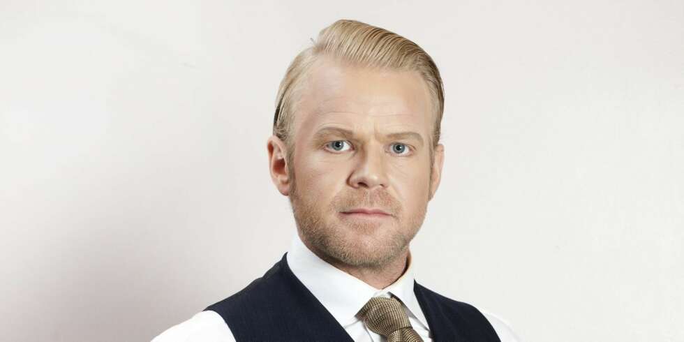SLANK: Anders Baasmo Christiansen ser ut som en ordentlig kjekkas
i rollen som Oliver Warbucks i «Annie»-stykket. SLANK: Anders Baasmo Christiansen ser ut som en ordentlig kjekkas
i rollen som Oliver Warbucks i «Annie»-stykket.