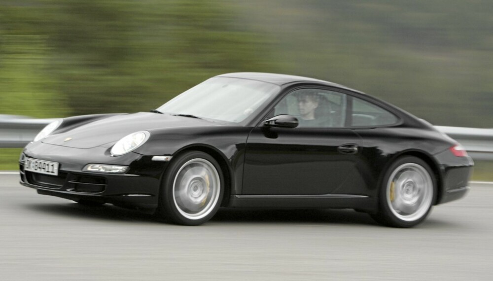 FEILFRI: Porsche 911 tåler alderen uforskammet godt. Foto: Egil Nordlien HM Foto FEILFRI: Porsche 911 tåler alderen uforskammet godt. Foto: Egil Nordlien HM Foto