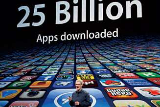 Apples nye sjef, Tim Cook, kan glede seg over 25 milliarder nedlastede apps. Apples nye sjef, Tim Cook, kan glede seg over 25 milliarder nedlastede apps.