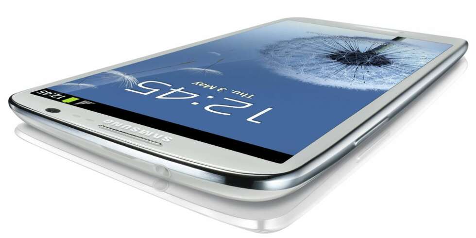 BEST: Samsung Galaxy S III er markedets råeste mobil akkurat nå. BEST: Samsung Galaxy S III er markedets råeste mobil akkurat nå.