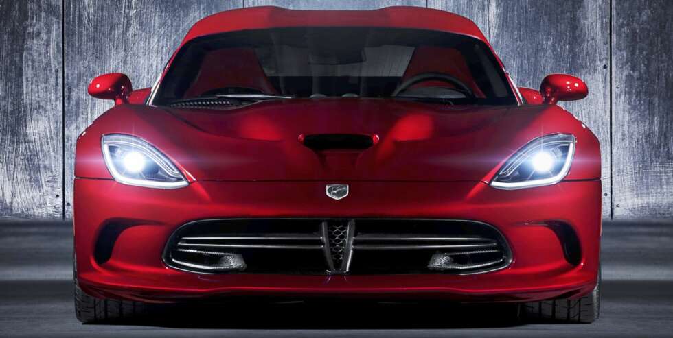 SRT VIPER: Klar til hogg. SRT VIPER: Klar til hogg.