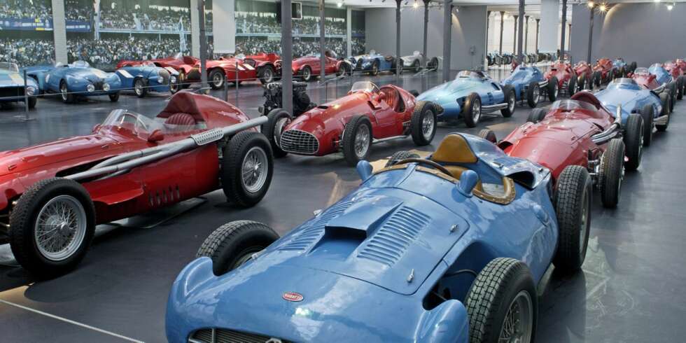 FRANCE: Cité de l'Automobile - Collection Schlumpf i Frankrike er et gigantisk bilmuseum. Foto: Cité de l'Automobile FRANCE: Cité de l'Automobile - Collection Schlumpf i Frankrike er et gigantisk bilmuseum. Foto: Cité de l'Automobile