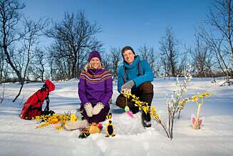 Carina Olset og Geir Ringvold fra leder oss gjennom Påskemorgen. Carina Olset og Geir Ringvold fra leder oss gjennom Påskemorgen.
