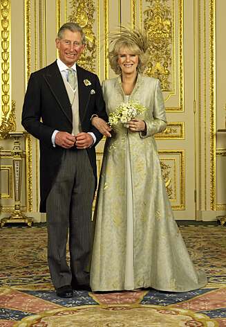 BISTERT BRYLLUP: Da Charles og Camilla giftet seg for syv år siden ble ekteskapet betraktet med stor skepsis av britene. BISTERT BRYLLUP: Da Charles og Camilla giftet seg for syv år siden ble ekteskapet betraktet med stor skepsis av britene.
