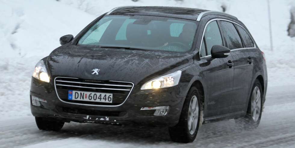 RASK VARM: Peugeot 508 er rask til å få opp varmen i kupeen. RASK VARM: Peugeot 508 er rask til å få opp varmen i kupeen.