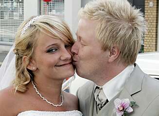 EGEN SANG: Kurt Nilsen og Kristin Halvorsen giftet seg i 2006. Nå har han dedisert låta «Den gamle dansen» til henne. EGEN SANG: Kurt Nilsen og Kristin Halvorsen giftet seg i 2006. Nå har han dedisert låta «Den gamle dansen» til henne.