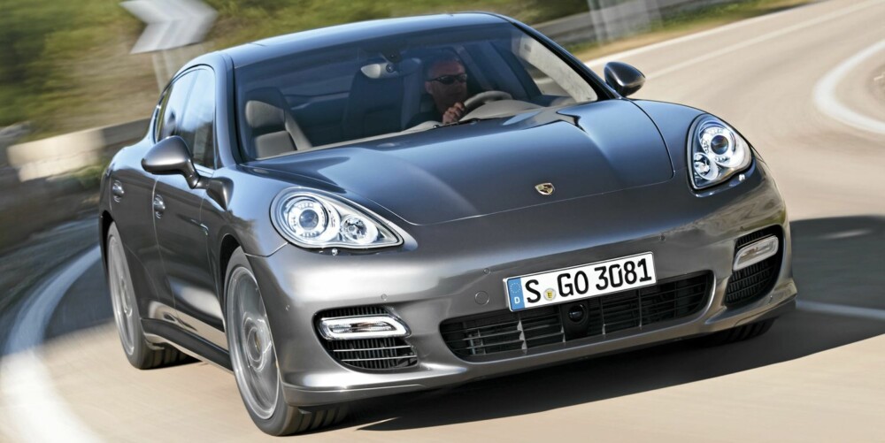 MONSTER: Denne vanvittige firedørers bilen er raskere enn en Porsche 911 Carrera GTS.... MONSTER: Denne vanvittige firedørers bilen er raskere enn en Porsche 911 Carrera GTS....