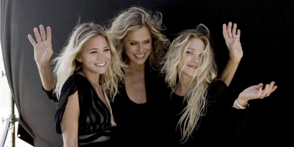 HEADHUNTET: Moteikonene Mary Kate og Ashley Olsen ville absolutt ha med Lauren Hutton som modell for klesmerket sitt, The Row. HEADHUNTET: Moteikonene Mary Kate og Ashley Olsen ville absolutt ha med Lauren Hutton som modell for klesmerket sitt, The Row.
