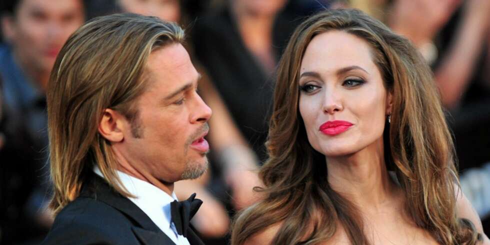 DISKUTERER: Brad Pitt og Angelina Jolie er uenige om hvordan en eventuell bryllupsseremoni skal være. DISKUTERER: Brad Pitt og Angelina Jolie er uenige om hvordan en eventuell bryllupsseremoni skal være.