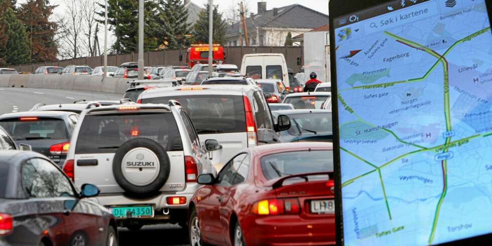 UNNGÅ DETTE: Hvis du sjekker trafikken før du reiser, kan du minimere tiden du må stå i kø. UNNGÅ DETTE: Hvis du sjekker trafikken før du reiser, kan du minimere tiden du må stå i kø.