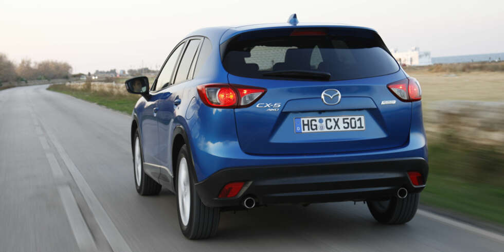 MODERNE LINJER: Uansett hva som har inspirert designet, er det liten tvil om at CX-5 er relativt stilig til SUV å være. MODERNE LINJER: Uansett hva som har inspirert designet, er det liten tvil om at CX-5 er relativt stilig til SUV å være.