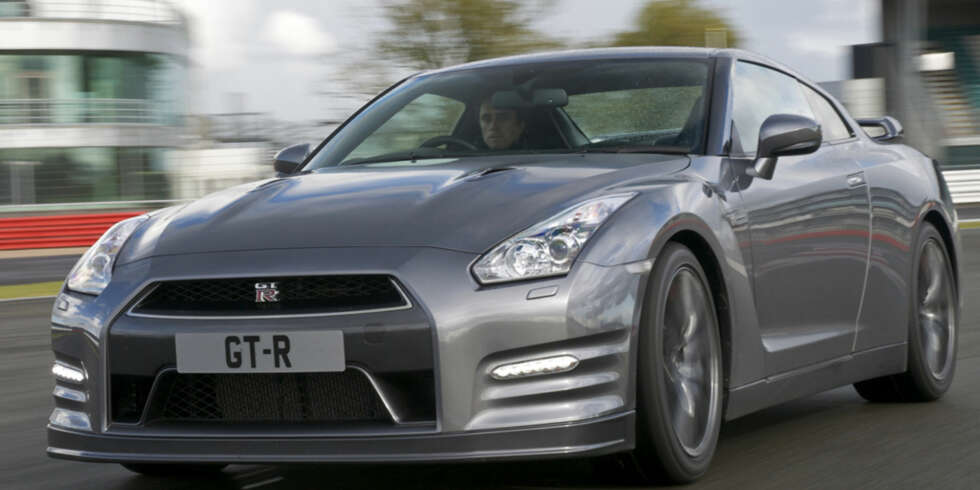 ENDA RÅERE: Siste versjon av Nissan GT-R har 550 hk og skal dra fra 0-100 km/t på under tre sekunder. ENDA RÅERE: Siste versjon av Nissan GT-R har 550 hk og skal dra fra 0-100 km/t på under tre sekunder.