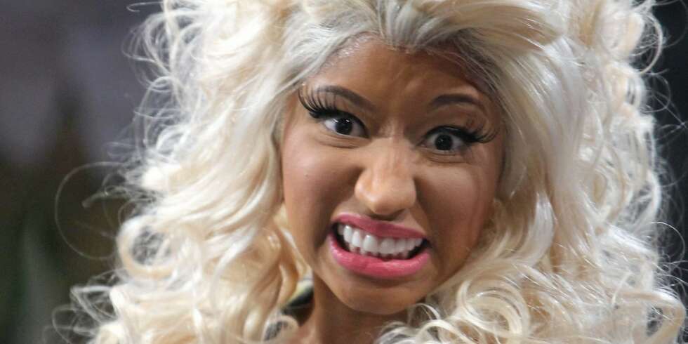 SINT: Nicki Minaj er i dag USAs største kvinnelige rapper. Da hun vokste opp i Queens, drømte hun om å ta livet av sin rusavhengige og voldelige far. SINT: Nicki Minaj er i dag USAs største kvinnelige rapper. Da hun vokste opp i Queens, drømte hun om å ta livet av sin rusavhengige og voldelige far.