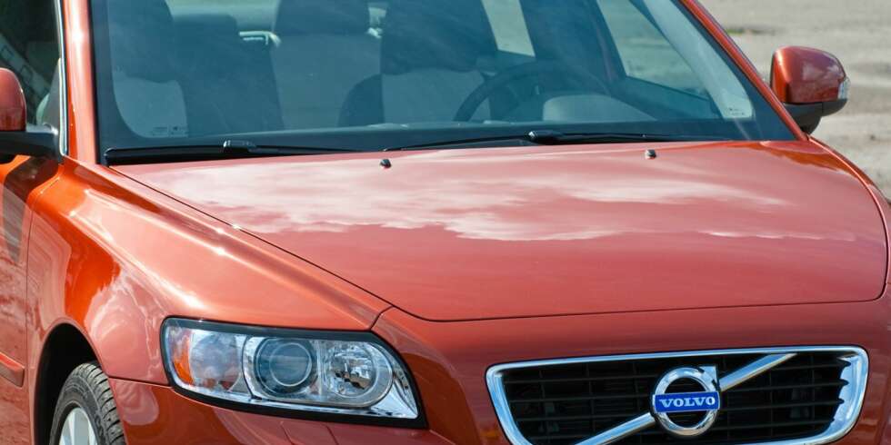 FORETREKKES: Amerikanske kvinner kjøper helst kompakt-SUV, men øverst på listen over biler med høyest andel kvinnelige kjøpere, troner denne svensken. FOTO: Volvo FORETREKKES: Amerikanske kvinner kjøper helst kompakt-SUV, men øverst på listen over biler med høyest andel kvinnelige kjøpere, troner denne svensken. FOTO: Volvo
