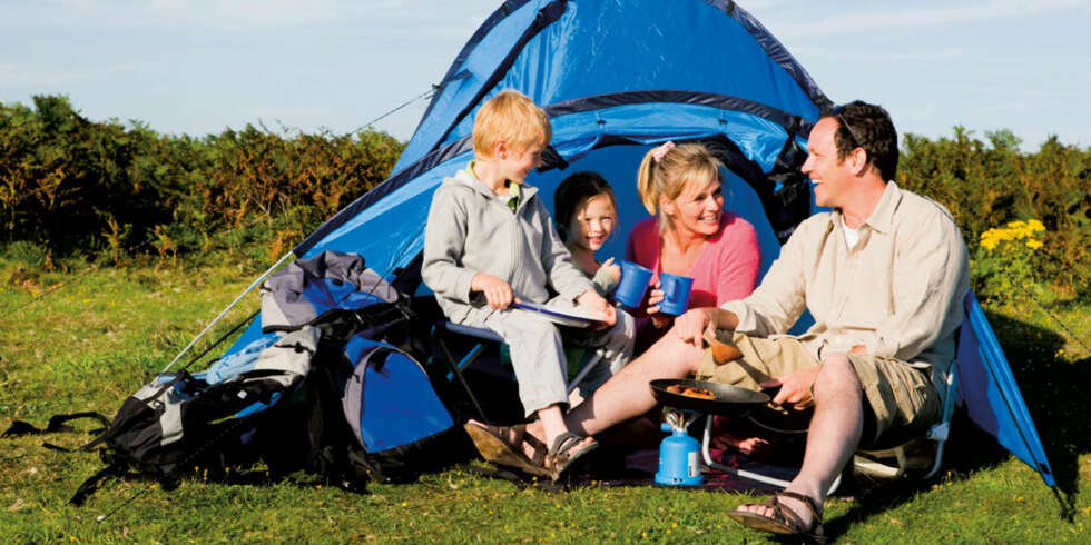 SOMMERMORO: Bezzerwizzer Mini er perfekt til underholdning for de reiseglade. SOMMERMORO: Bezzerwizzer Mini er perfekt til underholdning for de reiseglade.