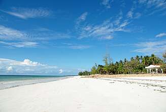 STRANDLIV: For et pristillegg kan vi avslutte ferien med strandluksus ved Mombasa. STRANDLIV: For et pristillegg kan vi avslutte ferien med strandluksus ved Mombasa.