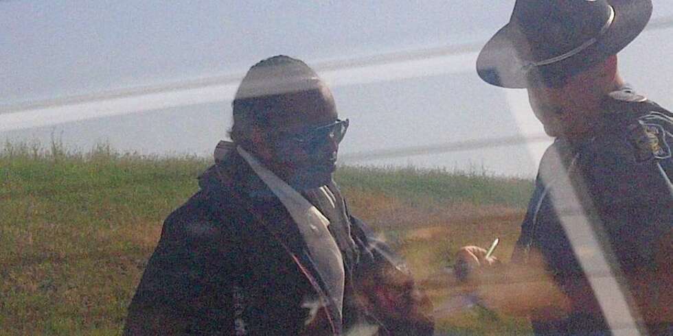 DET KOSTER Å VÆRE SNAR: Her må Yosef Wolde-Mariam bla opp for tredje gang på få timer etter å ha brutt fartsgrensen. DET KOSTER Å VÆRE SNAR: Her må Yosef Wolde-Mariam bla opp for tredje gang på få timer etter å ha brutt fartsgrensen.