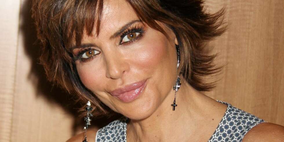 LISA RINNA: - Jeg er blitt helt avhengig av ansiktmasker laget av eggehvite, sier 48 år gamle Lisa Rinna. LISA RINNA: - Jeg er blitt helt avhengig av ansiktmasker laget av eggehvite, sier 48 år gamle Lisa Rinna.