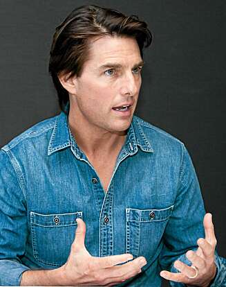 Skuffer kona: Tom Cruise skal ha lovet Katie
før bryllupet at han skulle gjøre henne til en
superstjerne. Det har han ikke fått til. Skuffer kona: Tom Cruise skal ha lovet Katie
før bryllupet at han skulle gjøre henne til en
superstjerne. Det har han ikke fått til.