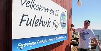 TO BRYGGER: Fyrstasjonen på Fulehuk har to brygger og den best skjermede ankringsplassen finner du i et smalt sund på nordsiden av fyranlegget. FOTO: Arne Otto Iversen TO BRYGGER: Fyrstasjonen på Fulehuk har to brygger og den best skjermede ankringsplassen finner du i et smalt sund på nordsiden av fyranlegget. FOTO: Arne Otto Iversen
