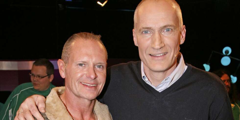 GAMLE VENNER: Gazza var på plass da Erik Thorstvedt ble hyllet i NRK-programmet «Litt av et liv». ¿ Det er godt å se at det går fint med ham, sier Erik. GAMLE VENNER: Gazza var på plass da Erik Thorstvedt ble hyllet i NRK-programmet «Litt av et liv». ¿ Det er godt å se at det går fint med ham, sier Erik.