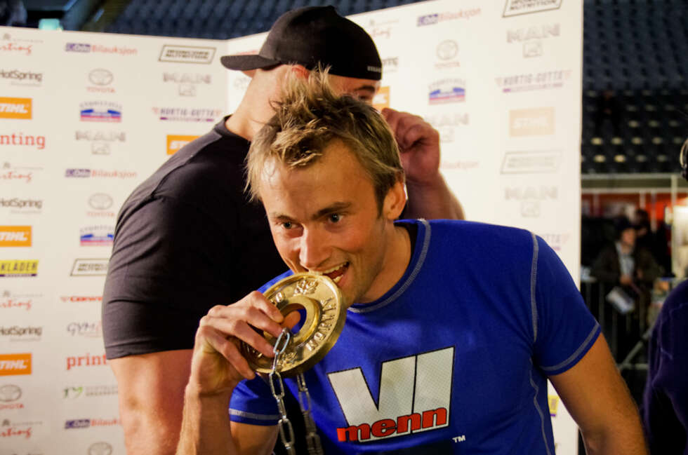 GULLGUTT: Lenge siden Petter Northug hentet en gullmedalje nå. Denne, mot selveste verdens sterkeste mann, smakte nok godt. GULLGUTT: Lenge siden Petter Northug hentet en gullmedalje nå. Denne, mot selveste verdens sterkeste mann, smakte nok godt.