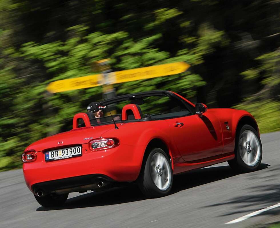 Japansk eleganse med Mazda MX5. Japansk eleganse med Mazda MX5.
