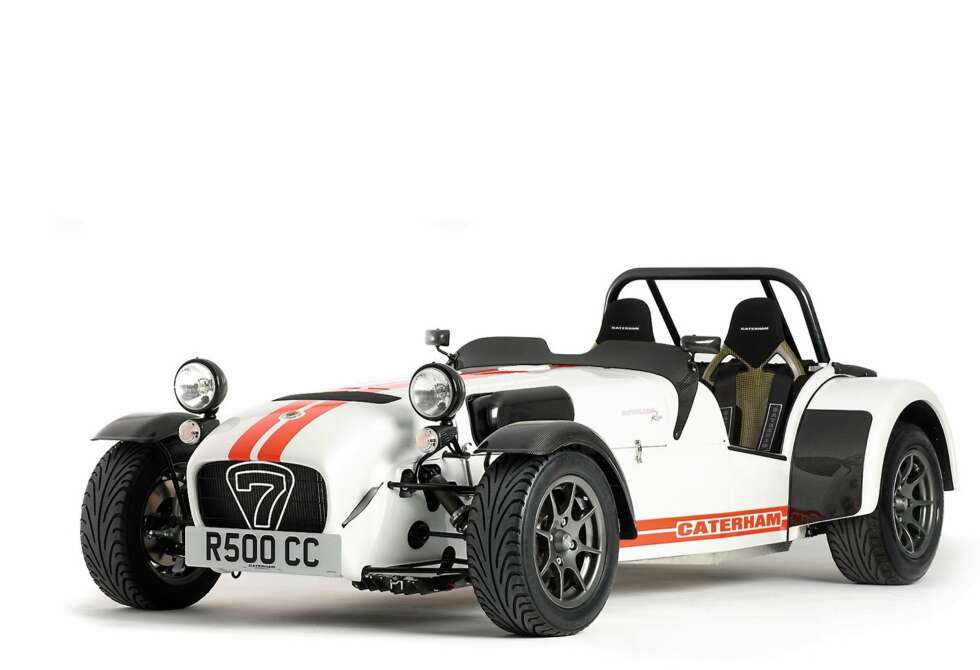 Det finnes knapt noen morsommere doning enn Caterham Super 7. Det finnes knapt noen morsommere doning enn Caterham Super 7.