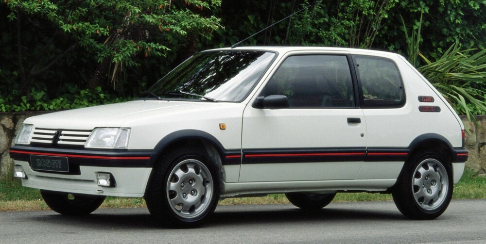 STAS: Får du tak i et fint eksemplar, gjerne 1,9-literen, har antakelig skaffet deg et samleobjekt - og et leketøy som mange vil misunne deg. Foto: Peugeot STAS: Får du tak i et fint eksemplar, gjerne 1,9-literen, har antakelig skaffet deg et samleobjekt - og et leketøy som mange vil misunne deg. Foto: Peugeot