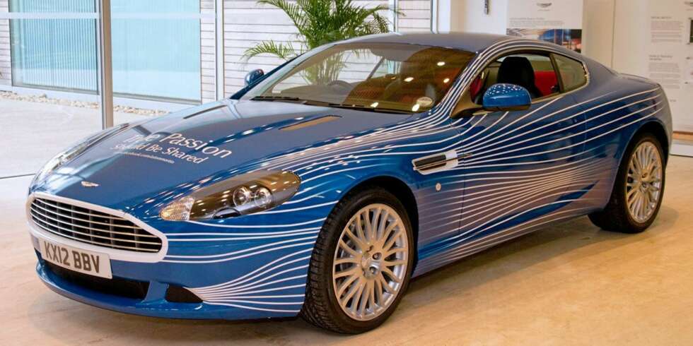 FB-EDITION: Slik ser Aston Martin DB9 Facebook Edition ut. Foto: Aston Martin FB-EDITION: Slik ser Aston Martin DB9 Facebook Edition ut. Foto: Aston Martin