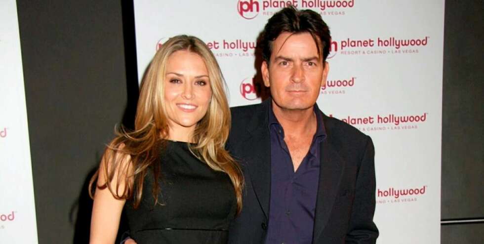 GIFTET SEG: Brooke Mueller og Charlie Sheen har giftet seg etter å ha vært forlovet siden i fjor sommer GIFTET SEG: Brooke Mueller og Charlie Sheen har giftet seg etter å ha vært forlovet siden i fjor sommer