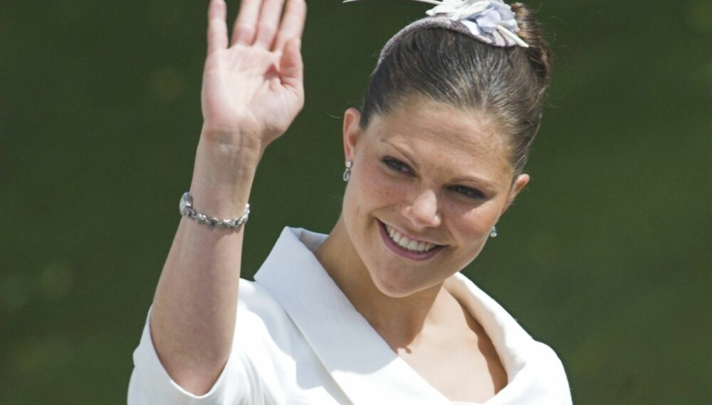 Kronprinsesse Victoria, her i dåp for den danske prinsessen Kronprinsesse Victoria, her i dåp for den danske prinsessen