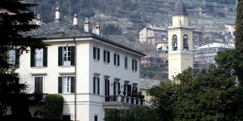 George Clooenys hus ved Comosjøen i Italia. George Clooenys hus ved Comosjøen i Italia.