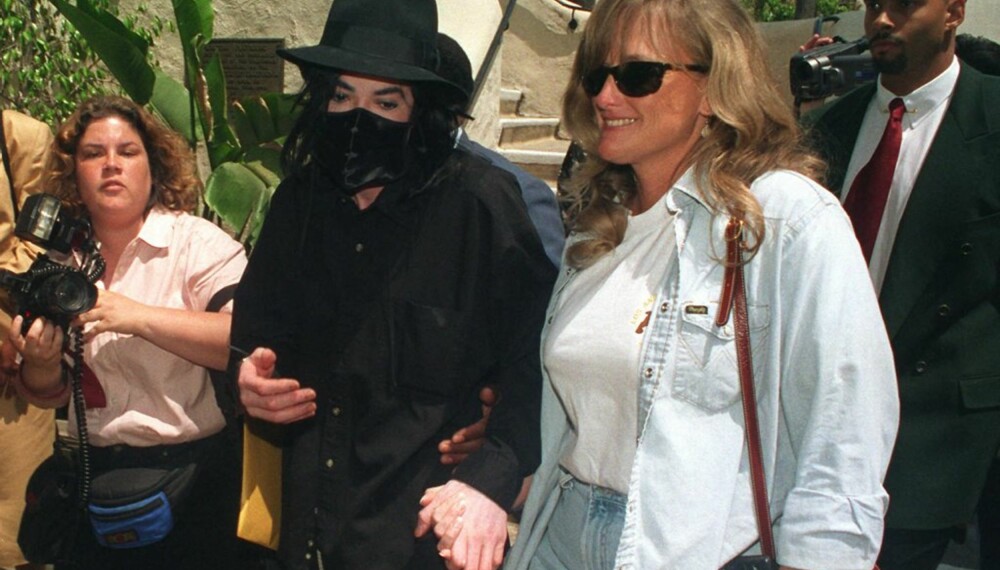 Michael Jackson og eks-konen Debbie Rowe Michael Jackson og eks-konen Debbie Rowe