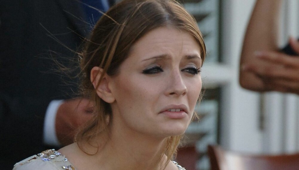 Mischa Barton ble tvangsinnlagt på psykitarisk sykehus i hui og hast. Mischa Barton ble tvangsinnlagt på psykitarisk sykehus i hui og hast.