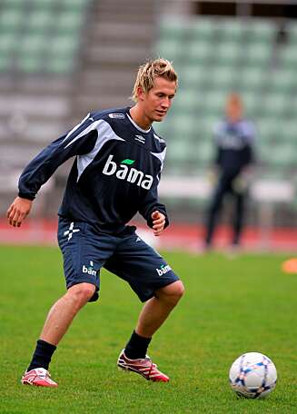 FOTBALLPROFF: Gamsten spiller på Norges landslag og det engelske laget Blackburn Rovers FOTBALLPROFF: Gamsten spiller på Norges landslag og det engelske laget Blackburn Rovers