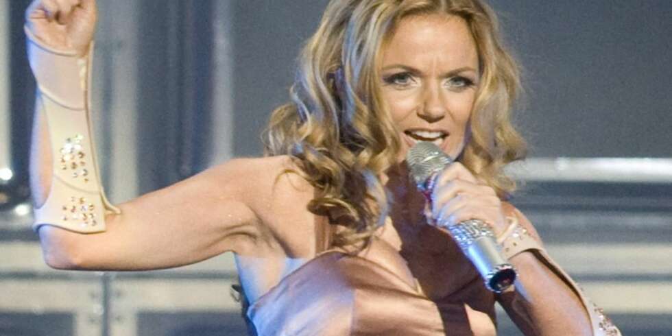 Geri Halliwell under en Spice Girls-konsert Geri Halliwell under en Spice Girls-konsert
