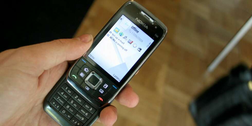 Nokia e66. Siste skrik i skyvetelefonklassen til Nokia. Nokia e66. Siste skrik i skyvetelefonklassen til Nokia.