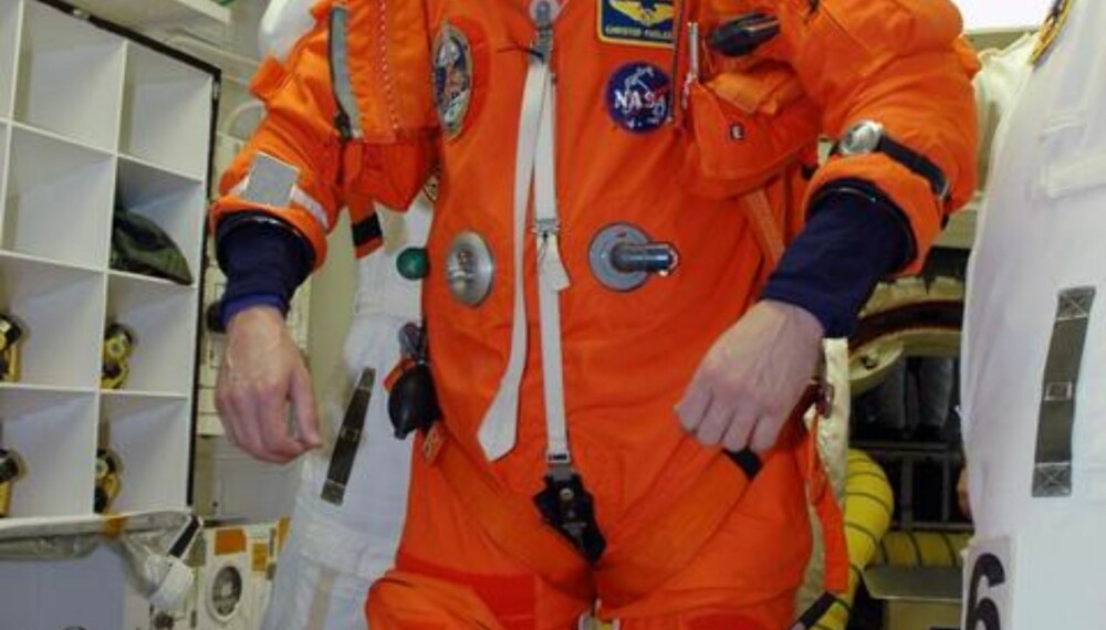 Christer Fuglesang er snart klar til tur ut i rommet. Foto: NASA Christer Fuglesang er snart klar til tur ut i rommet. Foto: NASA