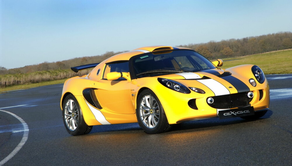 Exige Cup 255 er bygget som en racer, med kortsteget sekstrinnskasse, oppgraderte bremser, fullt FIA-godkjent bur og ordentlige bøtteseter. Exige Cup 255 er bygget som en racer, med kortsteget sekstrinnskasse, oppgraderte bremser, fullt FIA-godkjent bur og ordentlige bøtteseter.