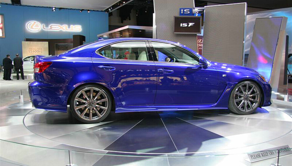 Lexus IS-F kommer på markedet om ett år. Lexus IS-F kommer på markedet om ett år.