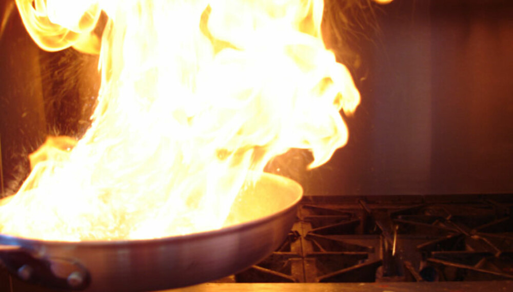 Aromastoffene i brennevinen blir igjen etter at alkoholen har fordampet. Smaken blir mer "voksen". Aromastoffene i brennevinen blir igjen etter at alkoholen har fordampet. Smaken blir mer "voksen".