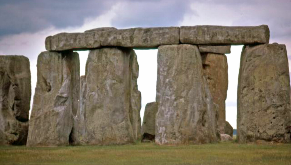 Her ble festen avsluttet. Etter et etegilde lenger nord, ble festen avsluttet med å kremere de døde ved Stonehenge, tyder arkeologiske funn på. Her ble festen avsluttet. Etter et etegilde lenger nord, ble festen avsluttet med å kremere de døde ved Stonehenge, tyder arkeologiske funn på.