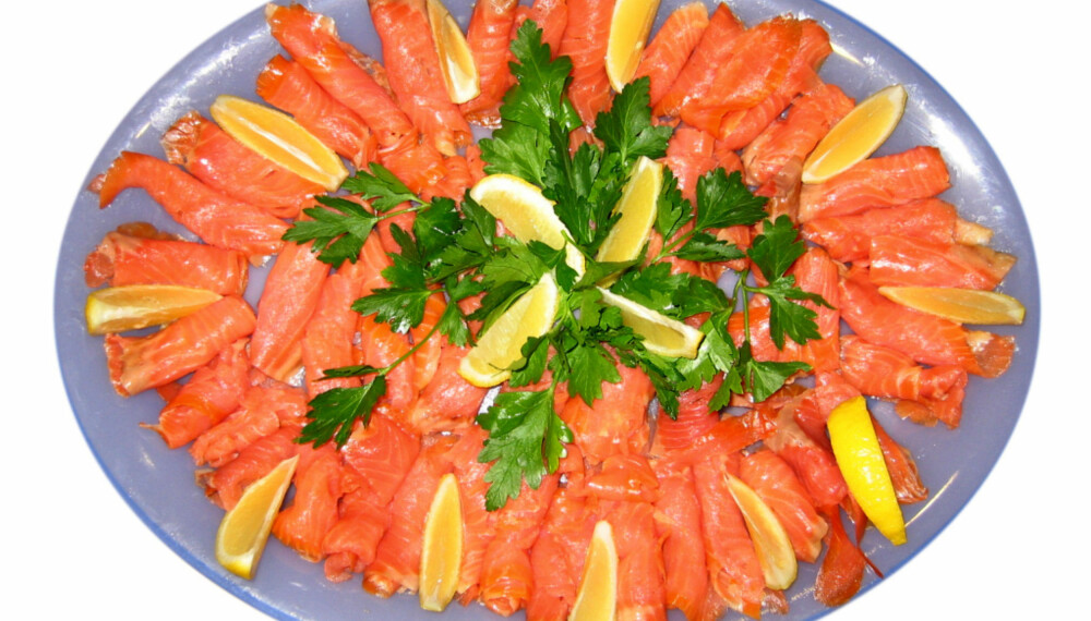 Laksemiddagen smaker ekstra godt når du har fisket den selv. (Foto: Neil Gold) Laksemiddagen smaker ekstra godt når du har fisket den selv. (Foto: Neil Gold)