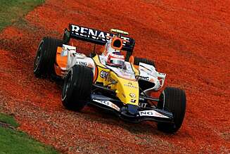 Heikki Kovalainen var mye utenfor banen i Australia. Foto: Sutton Heikki Kovalainen var mye utenfor banen i Australia. Foto: Sutton