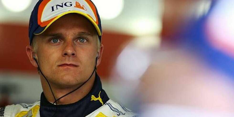 Finske Kovalainen bør skjerpe seg i Malaysia. Foto: Sutton Finske Kovalainen bør skjerpe seg i Malaysia. Foto: Sutton